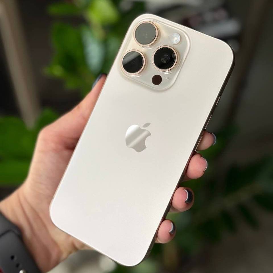 iPhone 16 Pro 256GB Desert Titanium